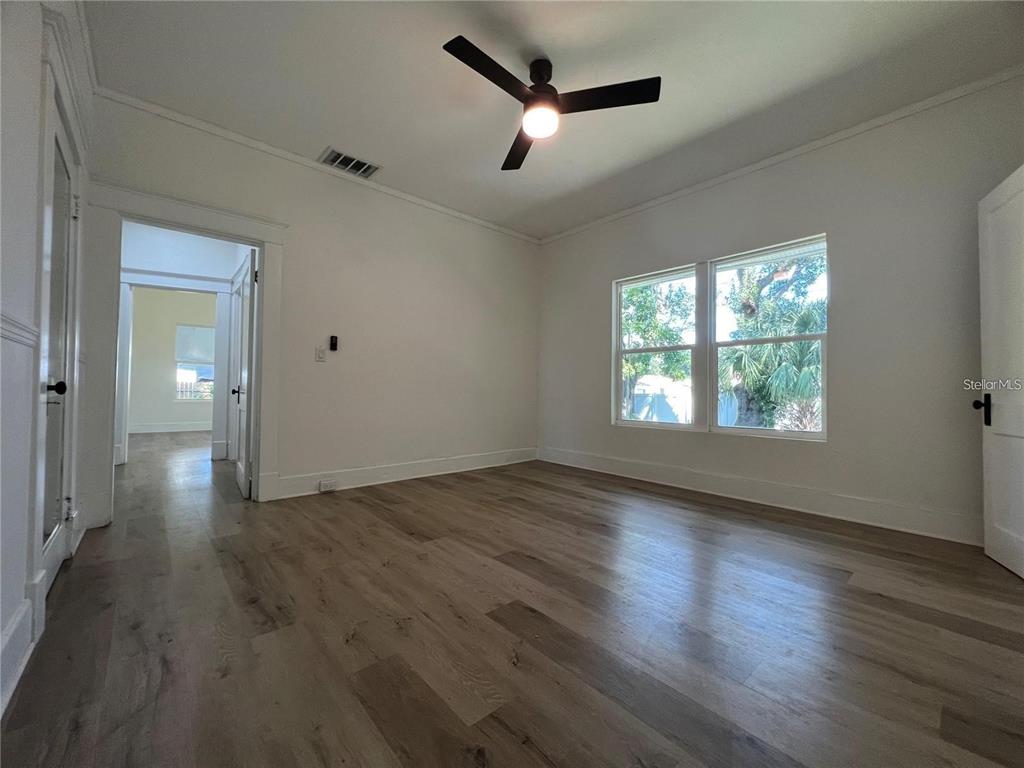 3429 37TH STREET N, ST PETERSBURG, FL — photo 2 of 25