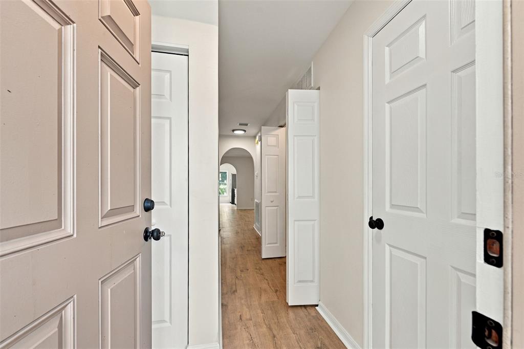 9951 ASHBURN LAKE DRIVE, TAMPA, FL — photo 4 of 30