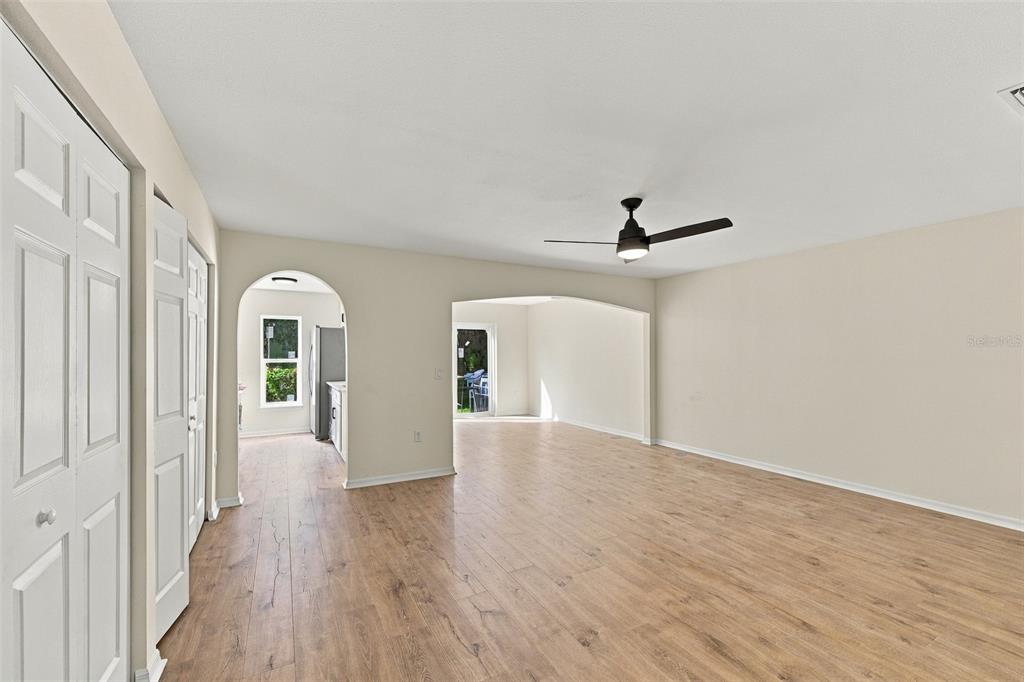 9951 ASHBURN LAKE DRIVE, TAMPA, FL — photo 5 of 30