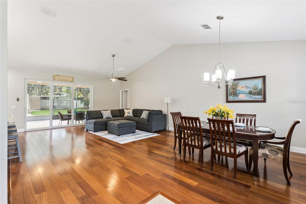 15136 OLD CHENEY HIGHWAY, ORLANDO, FL — photo 4 of 42