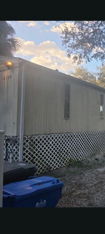 6108 BEACH AVENUE, GIBSONTON, FL — photo 2 of 11