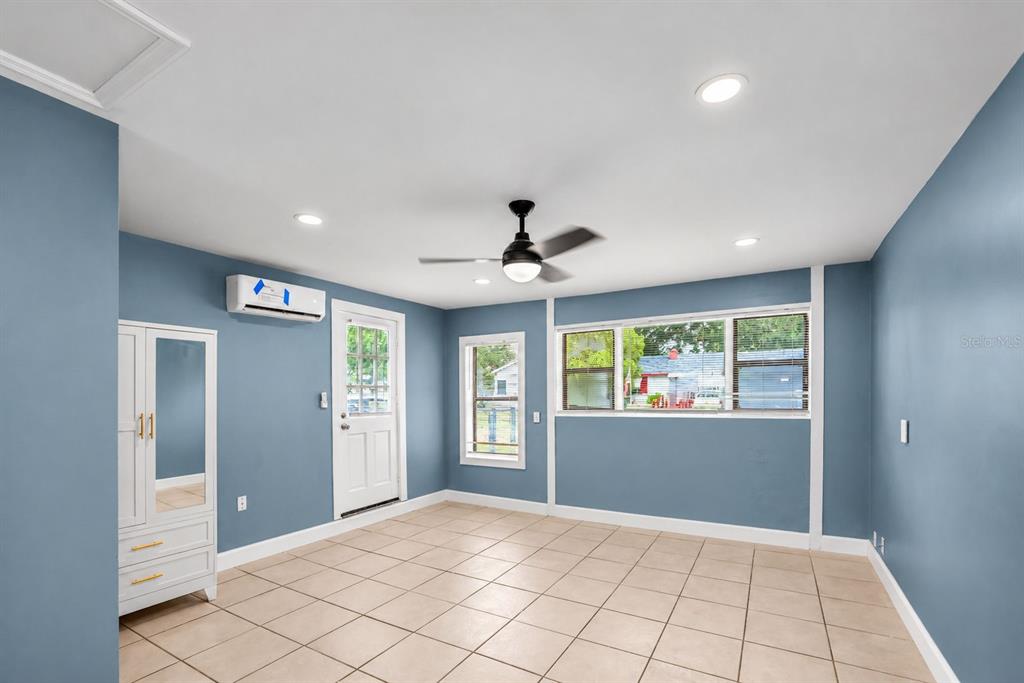 374 3RD STREET NW UNIT B, LARGO, FL — photo 3 of 17