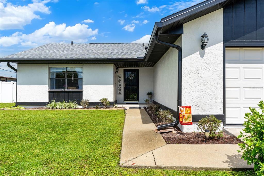 604 TRADEWINDS DRIVE, DELTONA, FL — photo 2 of 49