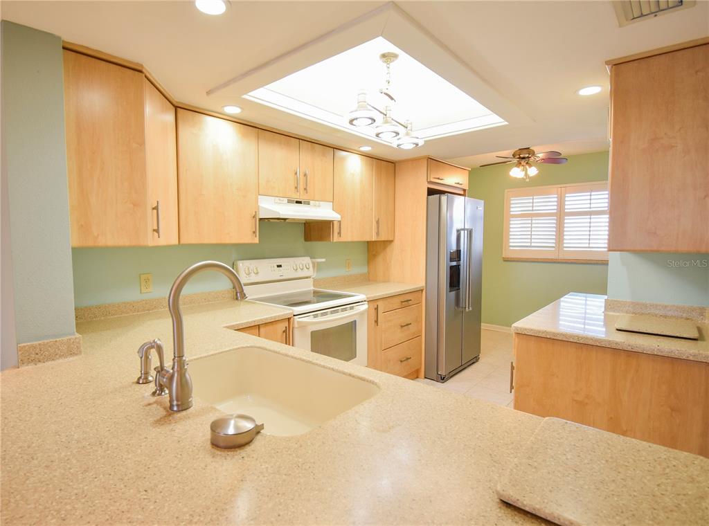 103 1ST STREET E UNIT 306, TIERRA VERDE, FL — photo 5 of 30