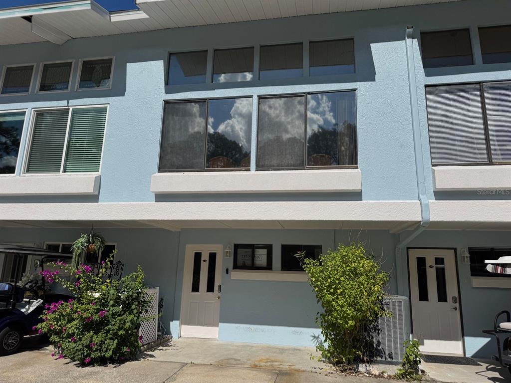 1873 MAZO MANOR UNIT T2