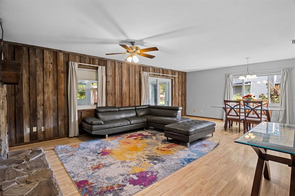 105 SOUTH COURT, AUBURNDALE, FL — photo 3 of 34