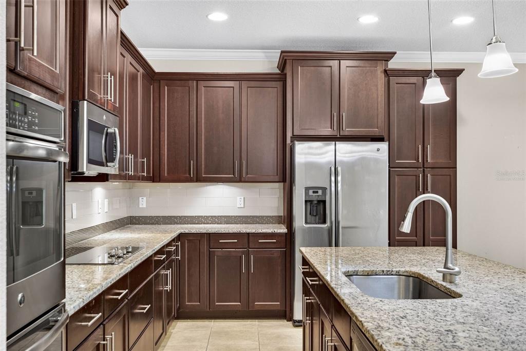 14619 ROCKY BROOK DRIVE, TAMPA, FL — photo 4 of 30