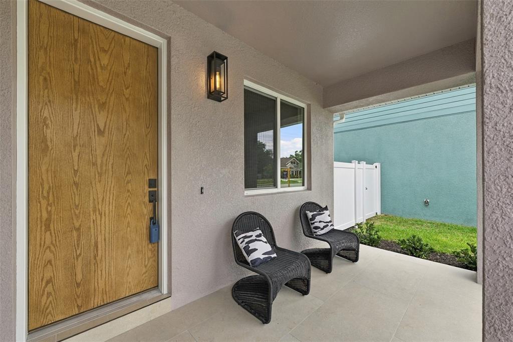 3205 W WYOMING AVENUE, TAMPA, FL — photo 3 of 30
