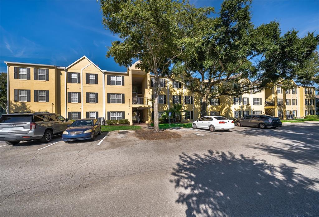 2019 DIXIE BELLE DRIVE UNIT F, ORLANDO, FL — photo 3 of 32