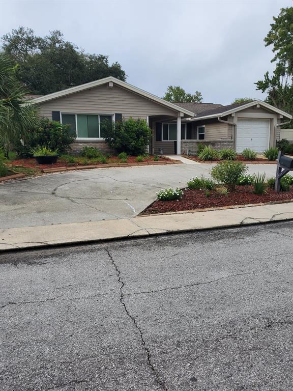 8502 ARROWHEAD DRIVE, HUDSON, FL — photo 2 of 16