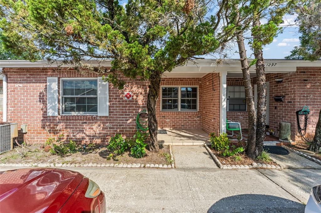 1285 HERITAGE LANE, ORLANDO, FL — photo 2 of 27