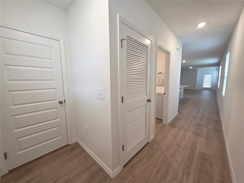 8560 MADRID STREET, LAKELAND, FL — photo 3 of 18