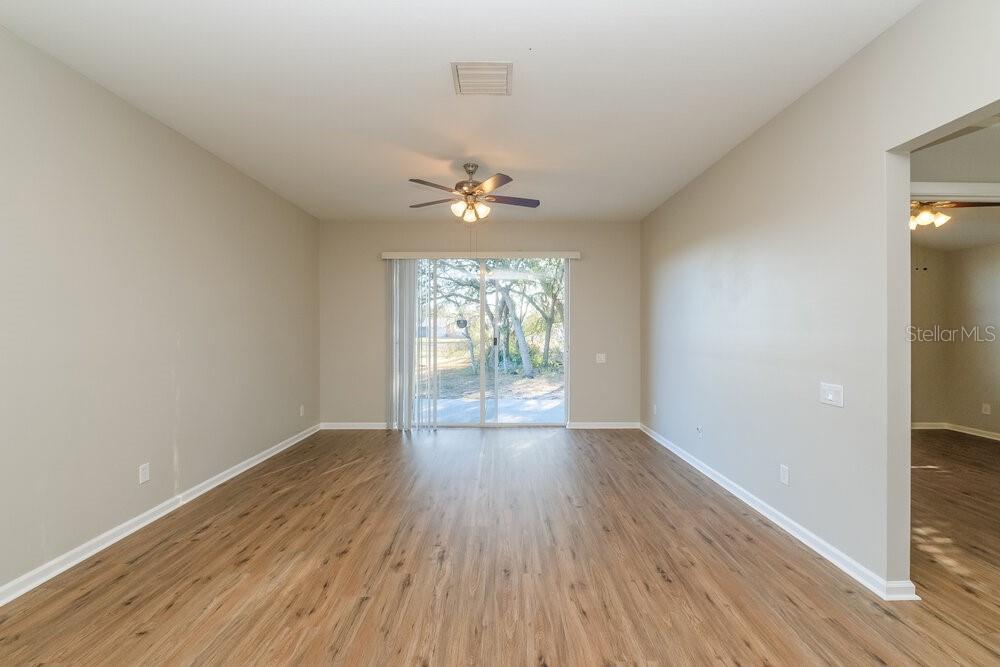 14719 WAKE ROBIN DRIVE, BROOKSVILLE, FL — photo 3 of 16