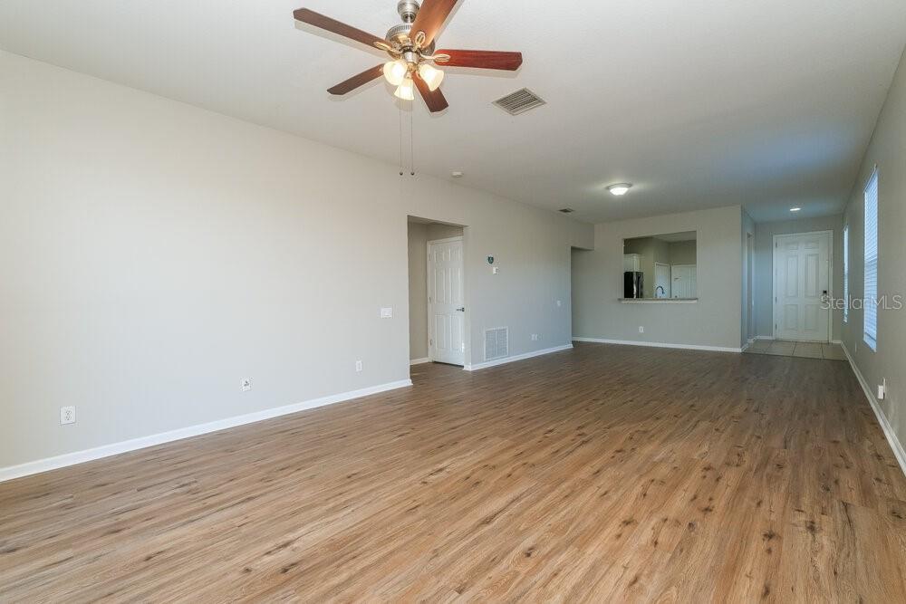 14719 WAKE ROBIN DRIVE, BROOKSVILLE, FL — photo 5 of 16
