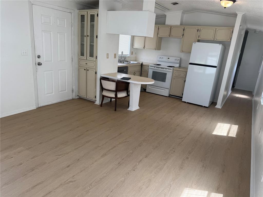 5016 COUNTY ROAD 157, WILDWOOD, FL — photo 5 of 14