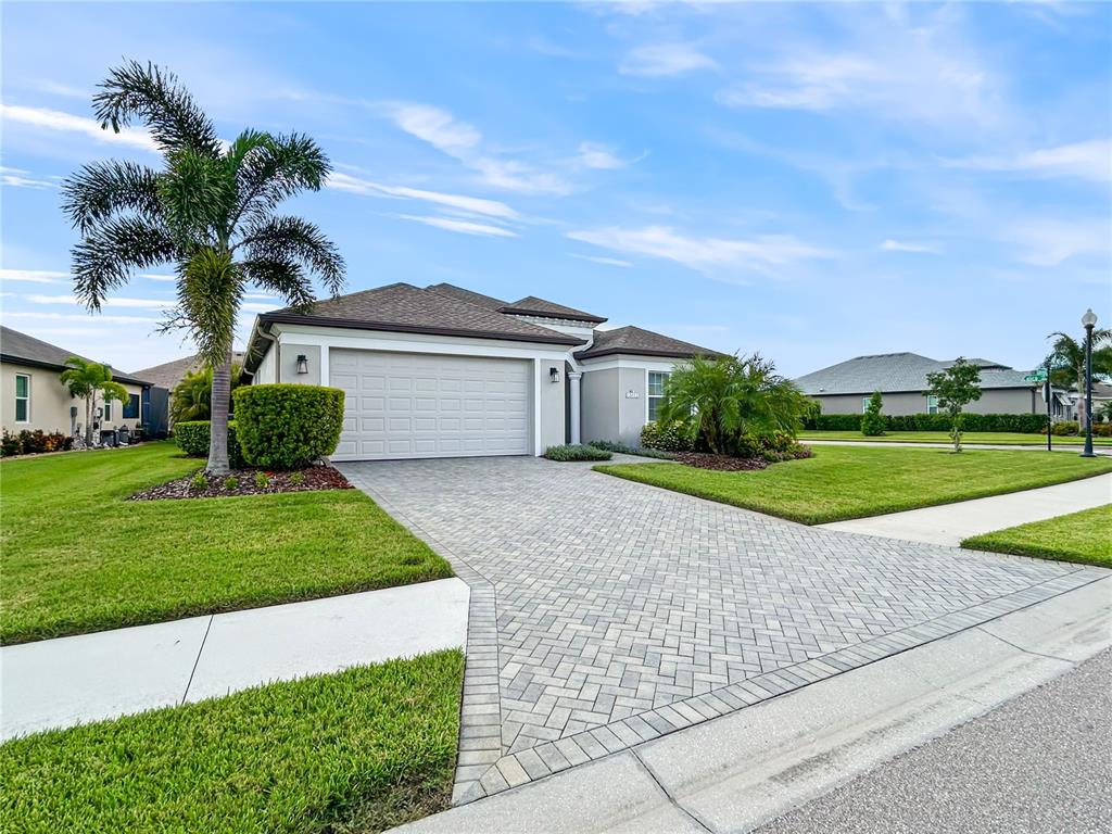 12022 GOLDENROD AVENUE, BRADENTON, FL — photo 2 of 30