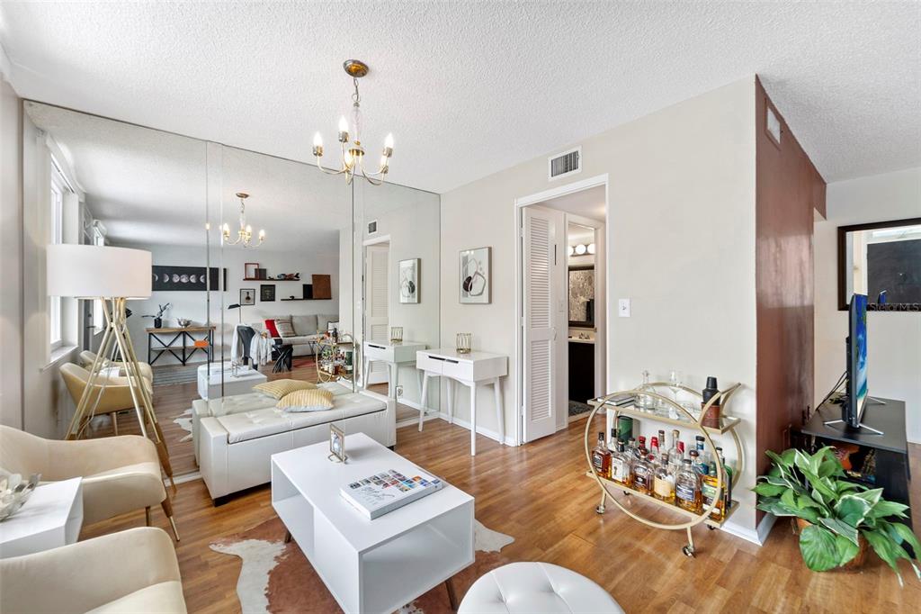 4720 LOCUST STREET NE UNIT 210, ST PETERSBURG, FL — photo 4 of 33