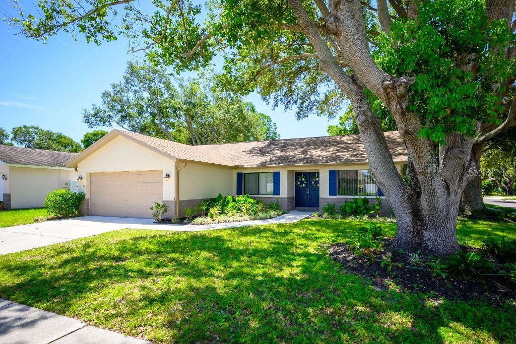 2109 CYPRESS POINT DRIVE N, CLEARWATER, FL — photo 2 of 30