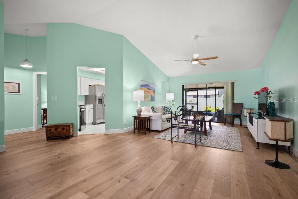 2109 CYPRESS POINT DRIVE N, CLEARWATER, FL — photo 3 of 30