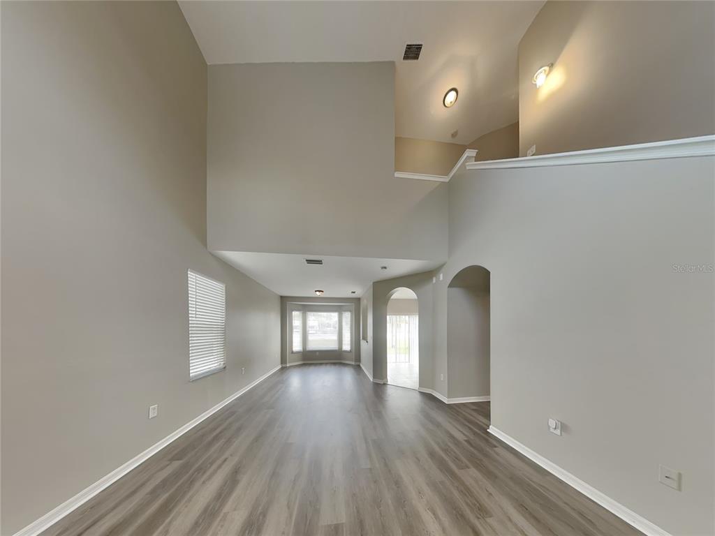 435 MAPLE POINTE DRIVE, SEFFNER, FL — photo 2 of 19