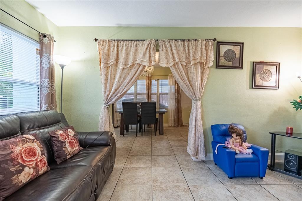 1738 W COMANCHE AVENUE, TAMPA, FL — photo 5 of 30