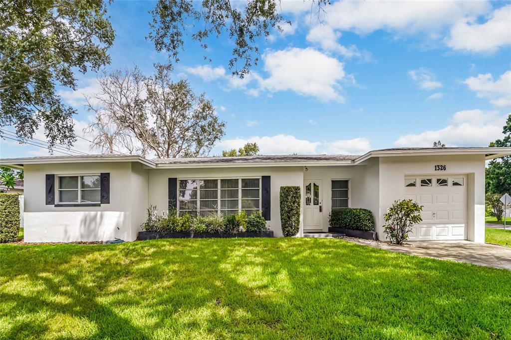 1326 ST THOMAS DRIVE