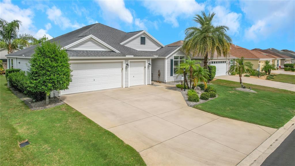 1241 TARFLOWER TERRACE, THE VILLAGES, FL — photo 4 of 57