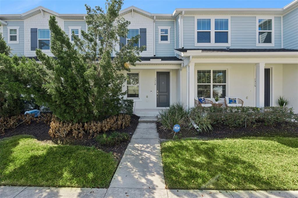 1318 PAINTED BUNTING AVENUE
