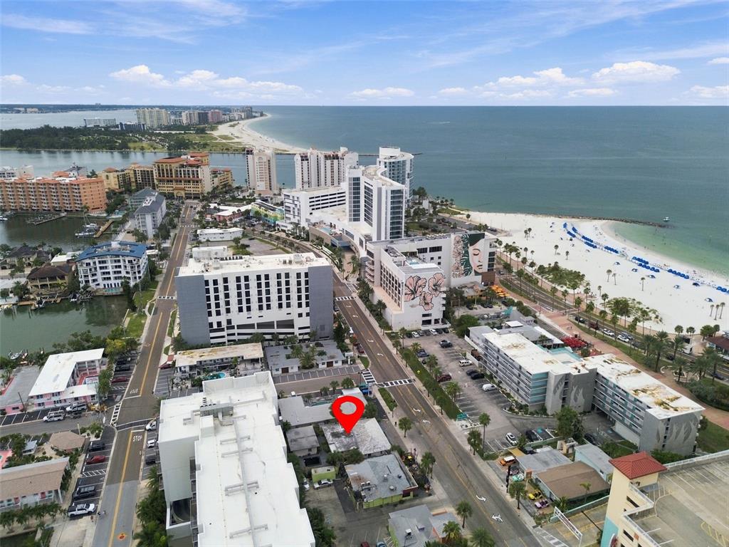 331 CORONADO DRIVE, CLEARWATER, FL — photo 3 of 18