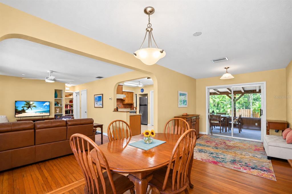 1725 SAN MATEO DRIVE, DUNEDIN, FL — photo 4 of 30