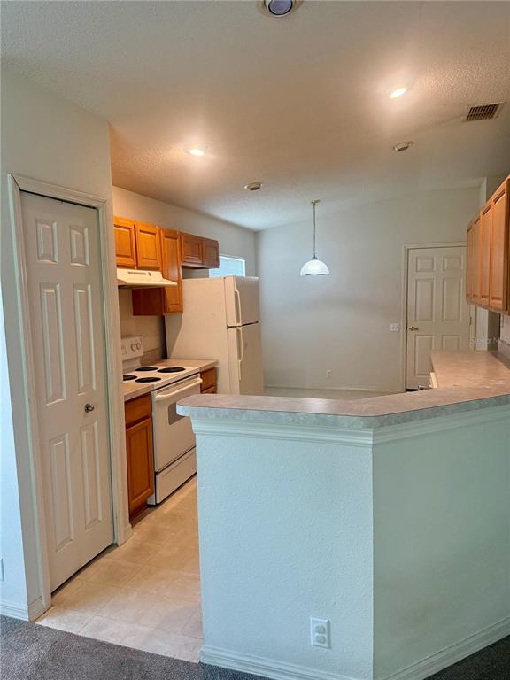 2021 SWEETFERN PLACE, LAKELAND, FL — photo 4 of 13