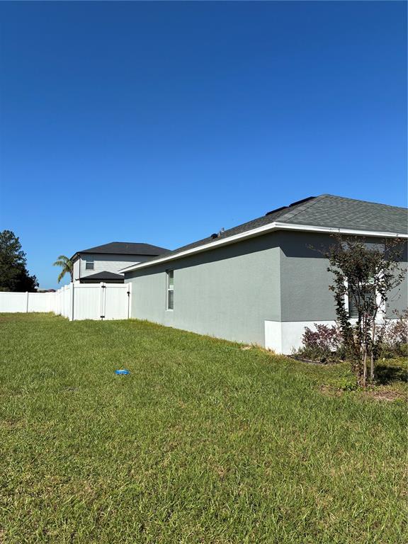 4390 SUN CENTER RD, MULBERRY, FL — photo 3 of 14