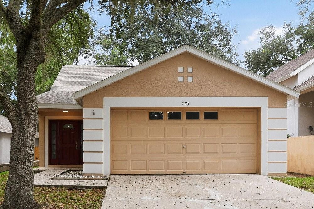 725 CAPE COD CIRCLE
