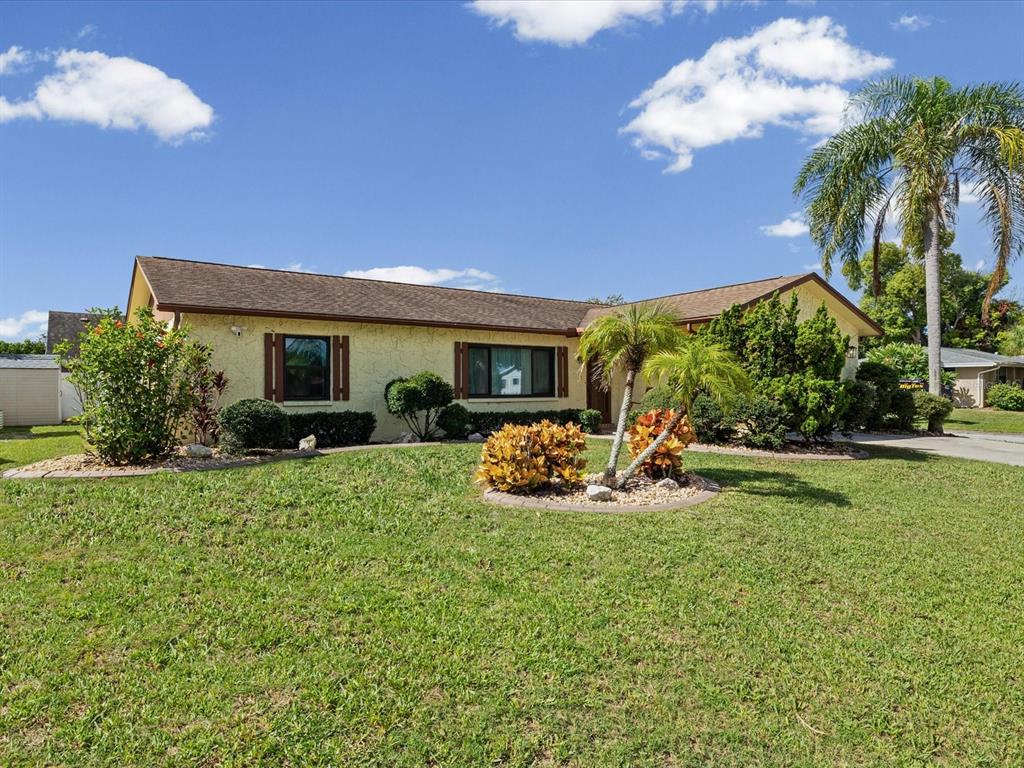 7120 CORAL REEF DRIVE, PORT RICHEY, FL — photo 2 of 30