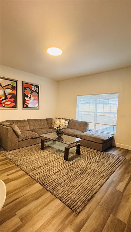 3037 BEACH PALM AVENUE, KISSIMMEE, FL — photo 4 of 30