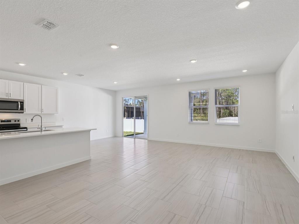 41 GARNI DRIVE, PALM COAST, FL — photo 3 of 11