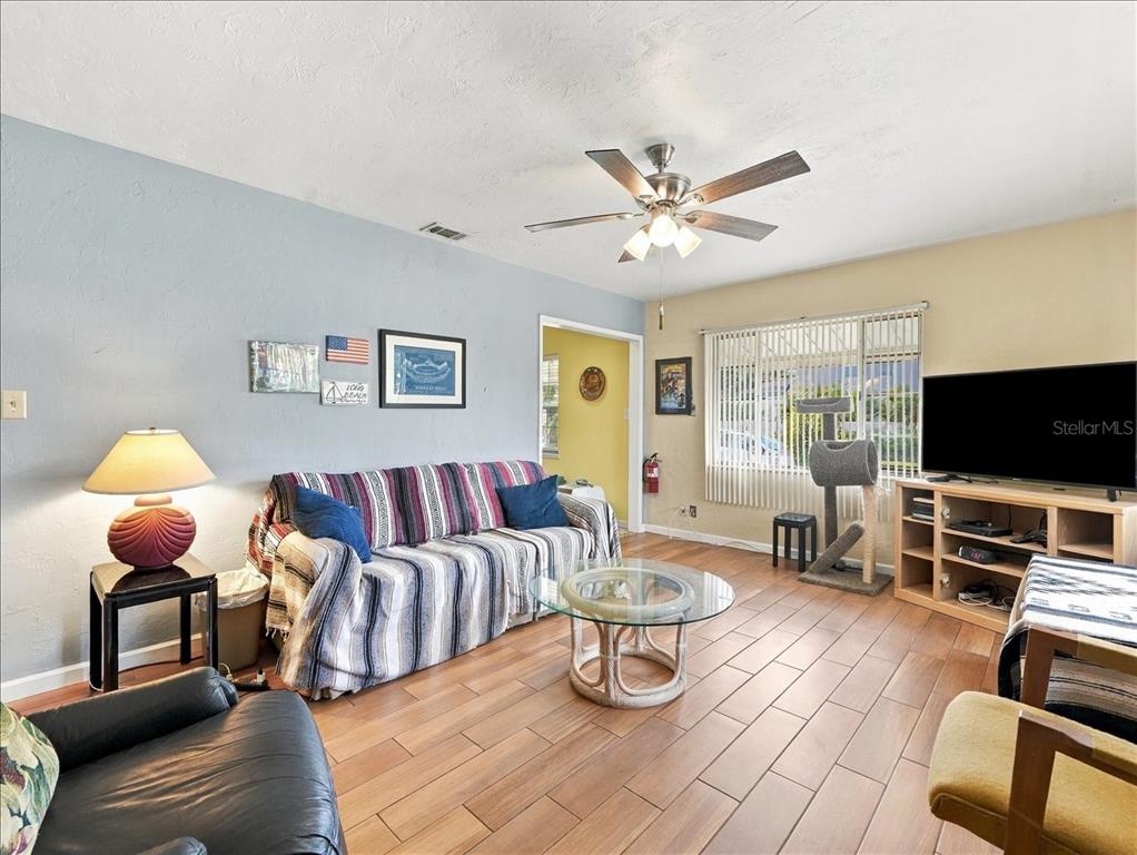 5054 4TH AVENUE S, ST PETERSBURG, FL — photo 3 of 41