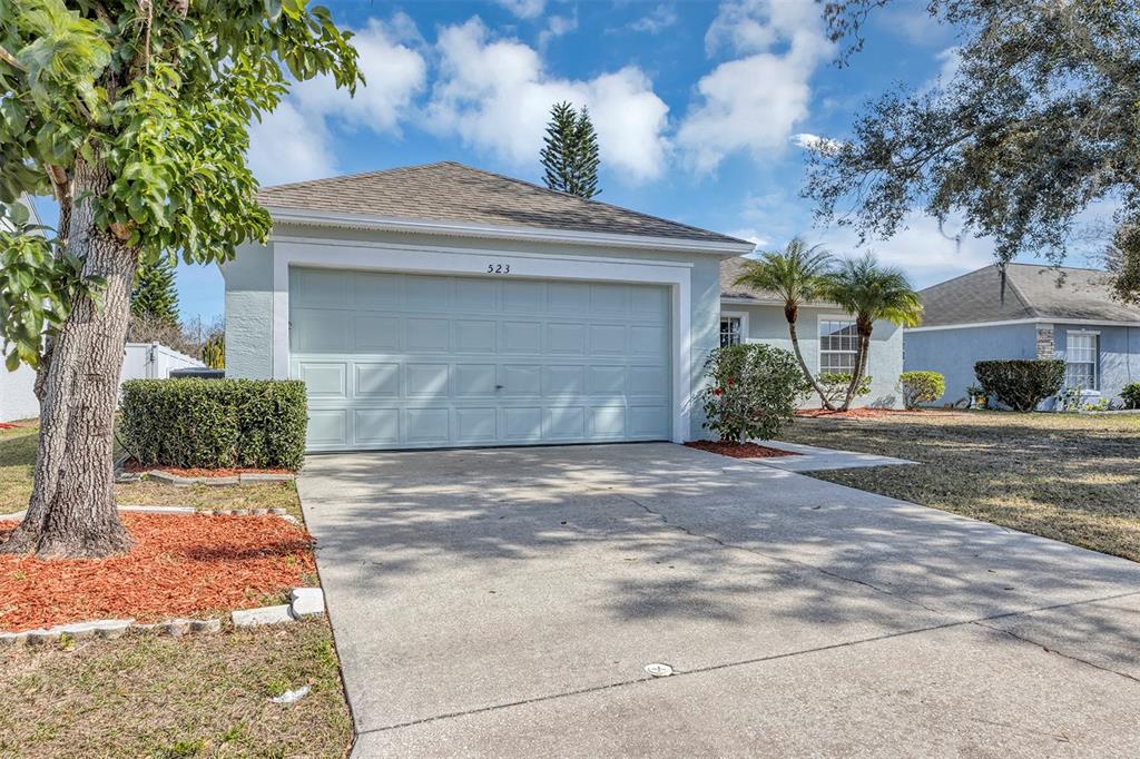 523 TERRANOVA CIRCLE