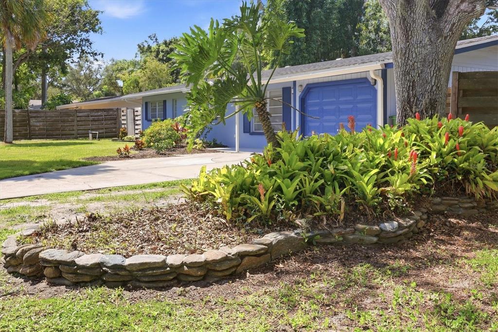 2000 CRAFT LANE, SARASOTA, FL — photo 2 of 30