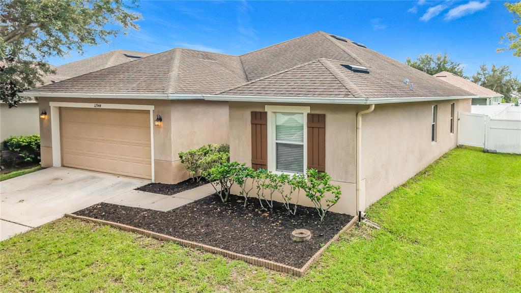 12944 BOGGY POINTE DRIVE, ORLANDO, FL — photo 2 of 30