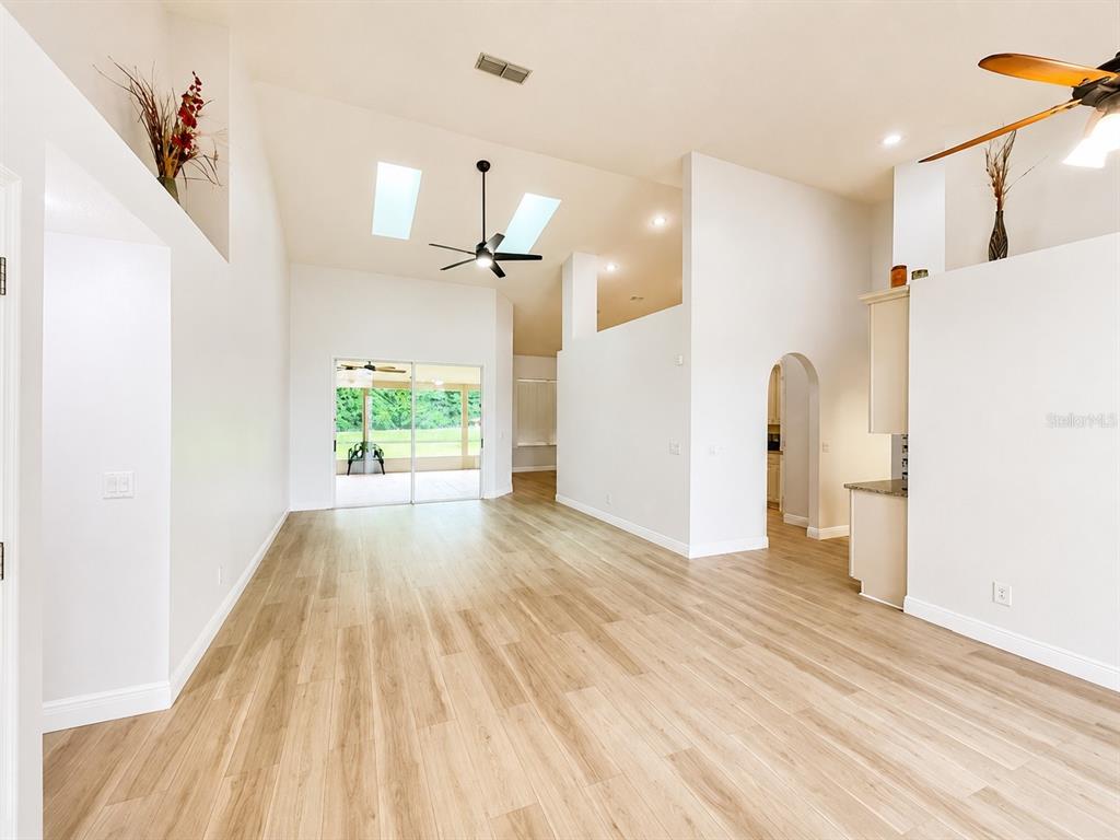 2226 LAKE MARION DRIVE, APOPKA, FL — photo 4 of 11
