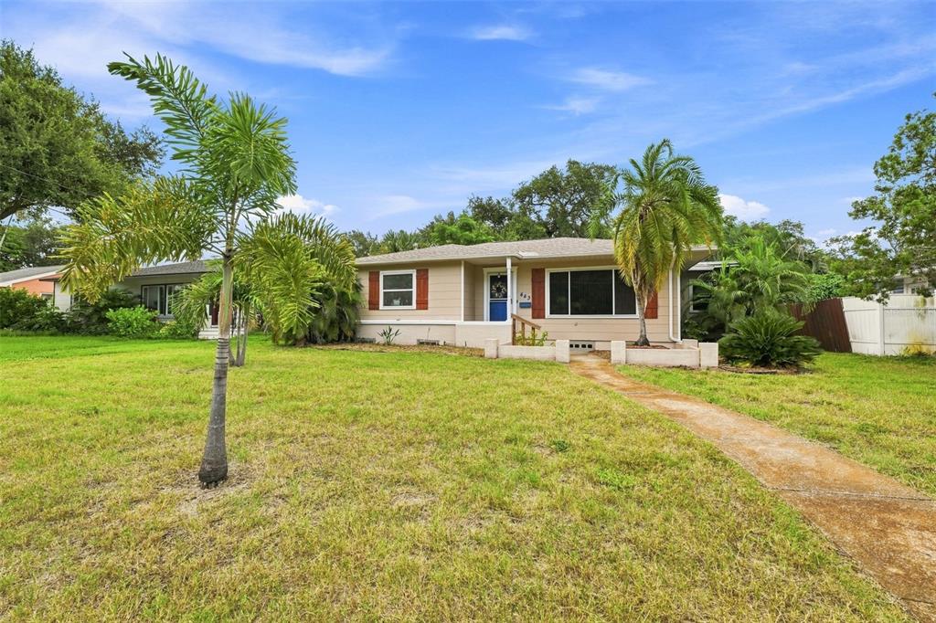443 PARK STREET N, ST PETERSBURG, FL — photo 2 of 22