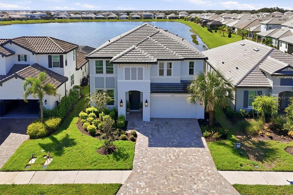 17539 SAVORY MIST CIRCLE, LAKEWOOD RANCH, FL — photo 2 of 30