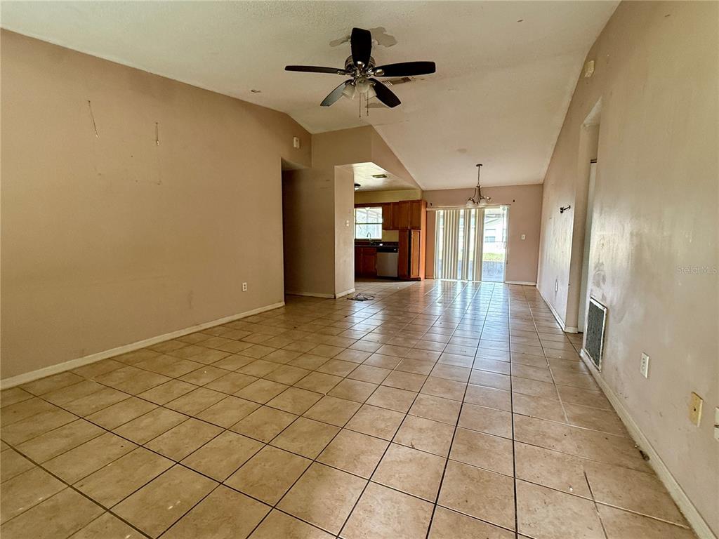 303 CORTEZ COURT, KISSIMMEE, FL — photo 2 of 7