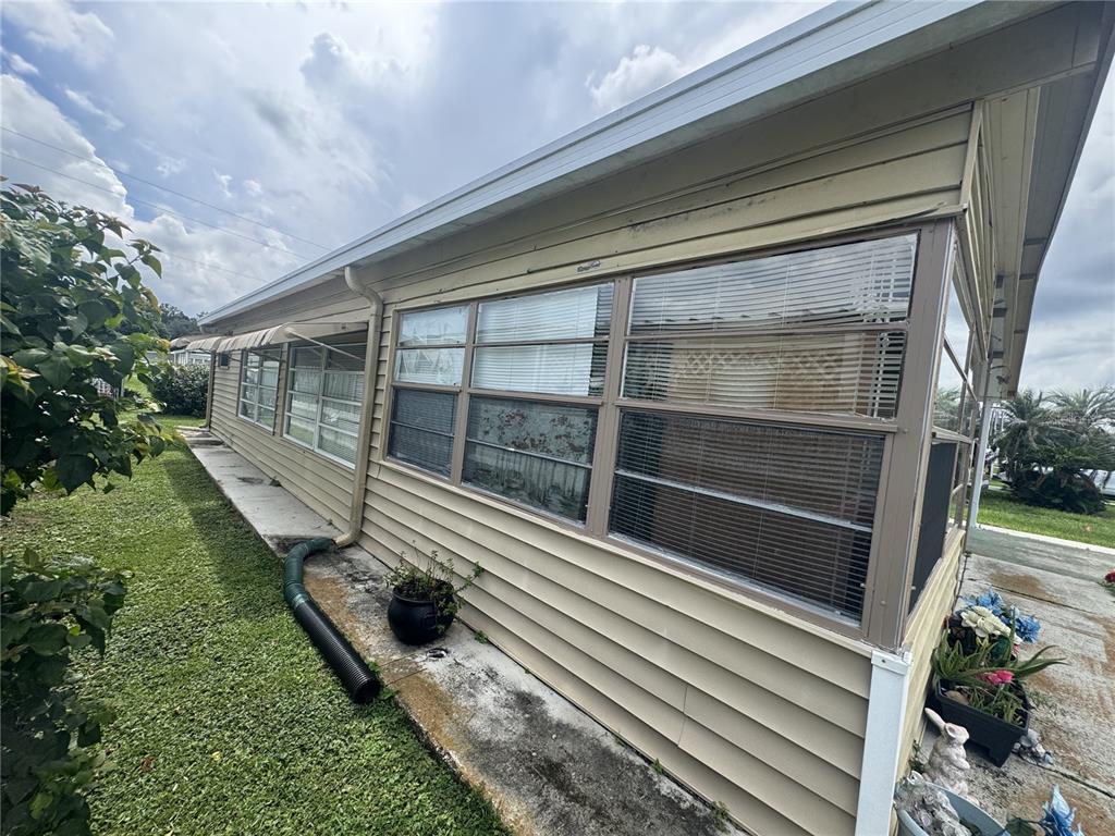 37140 8TH AVENUE, ZEPHYRHILLS, FL — photo 4 of 30
