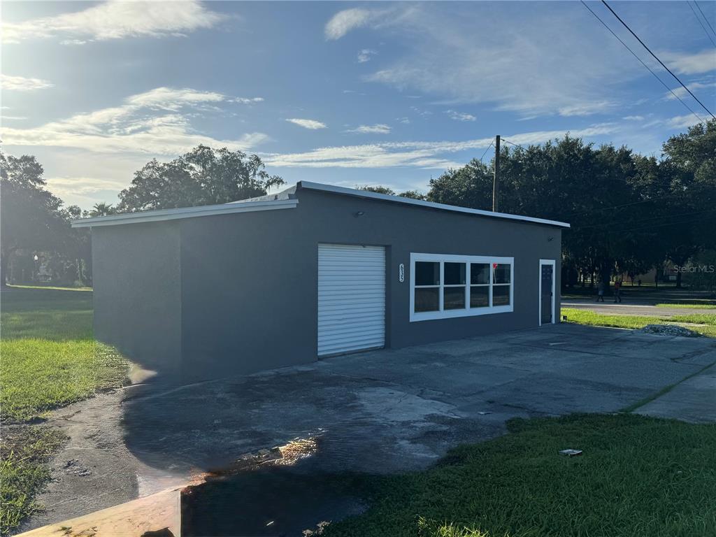 635 S CENTRAL AVENUE, APOPKA, FL — photo 2 of 4
