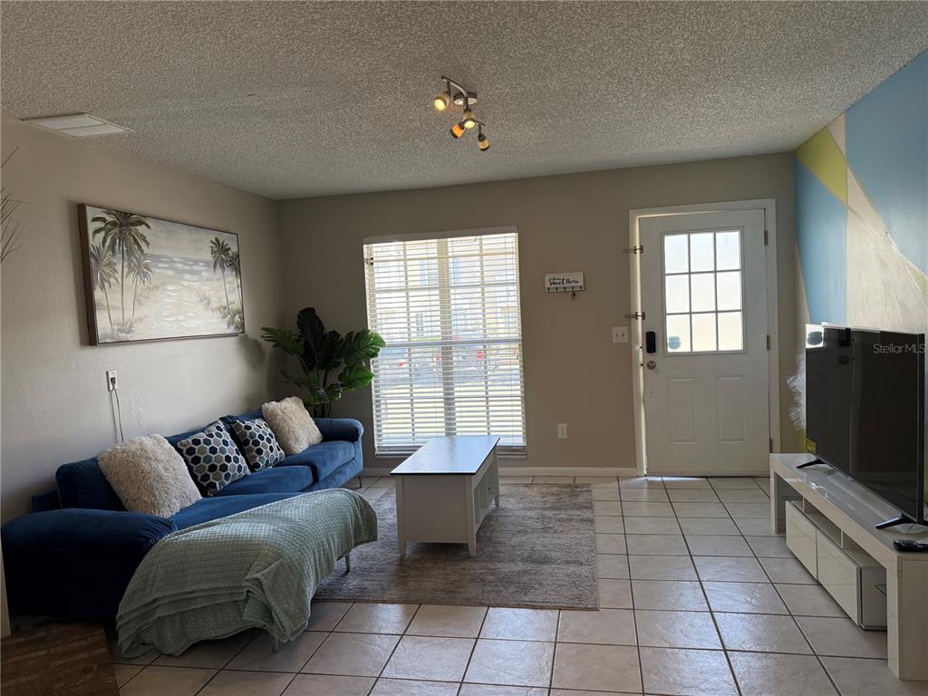 11316 GRANDVILLE DRIVE, TEMPLE TERRACE, FL — photo 3 of 18