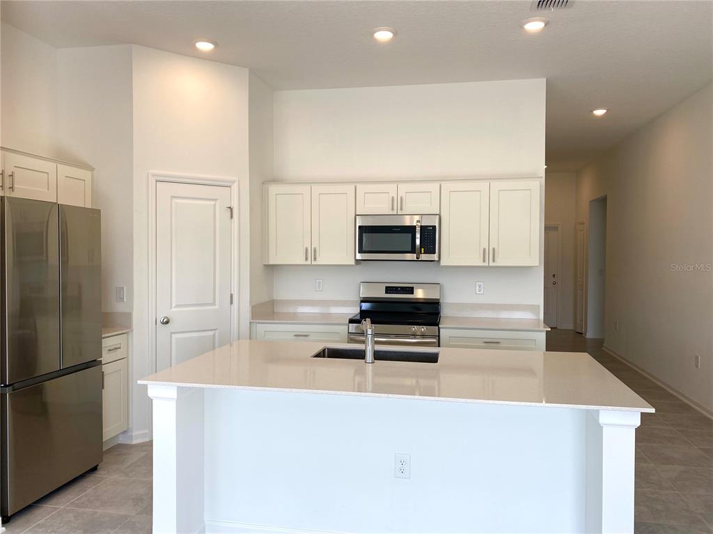 4776 CLOISTER STREET, KISSIMMEE, FL — photo 2 of 11
