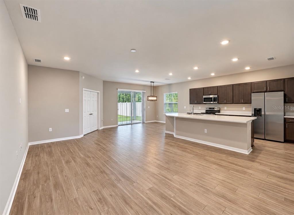 948 ARUBA AVENUE, MULBERRY, FL — photo 3 of 22