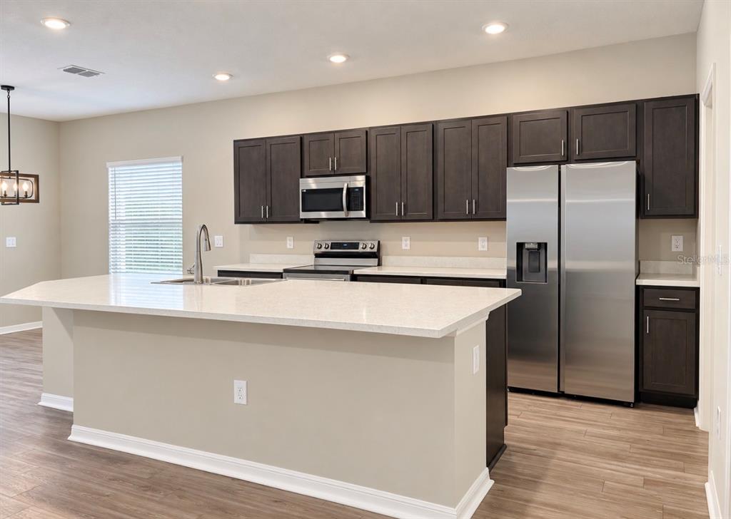 948 ARUBA AVENUE, MULBERRY, FL — photo 4 of 22